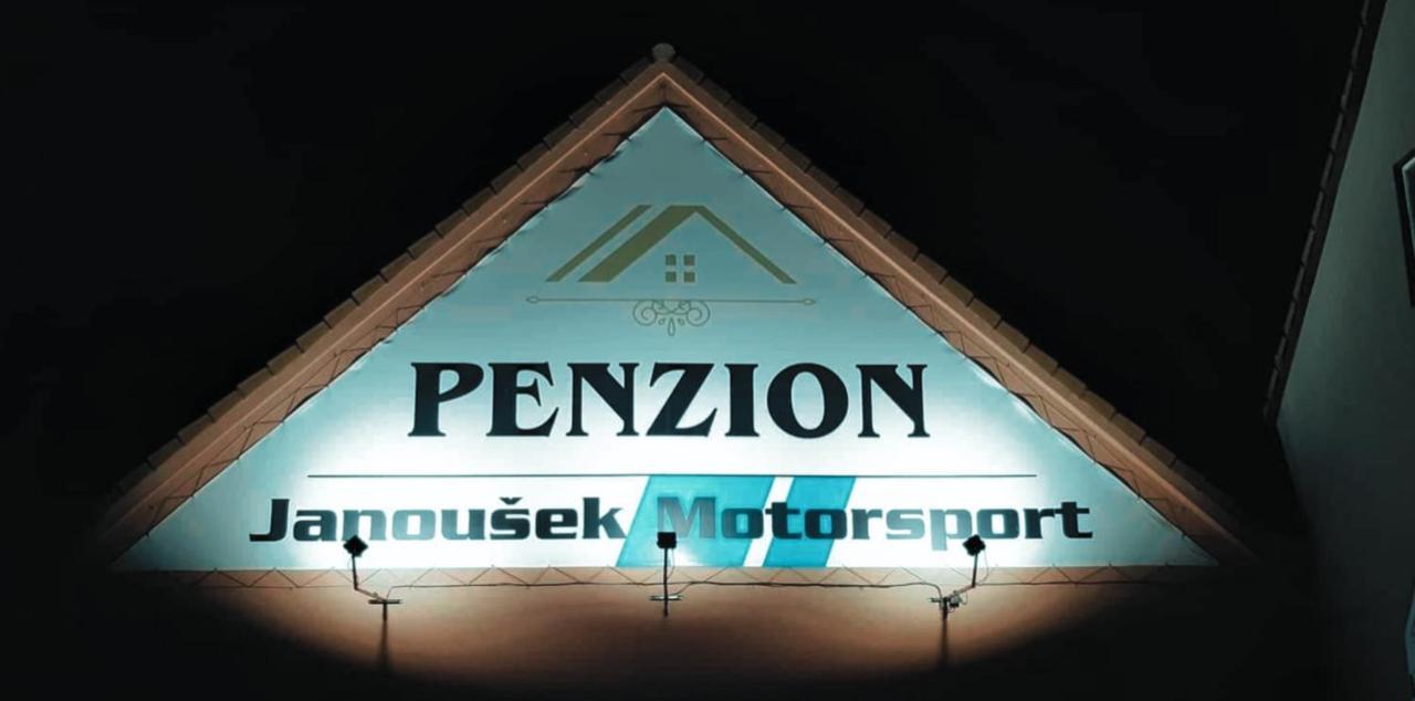 Penzion Janousek Motorsport Cesky Krumlov Přísečná Exterior foto